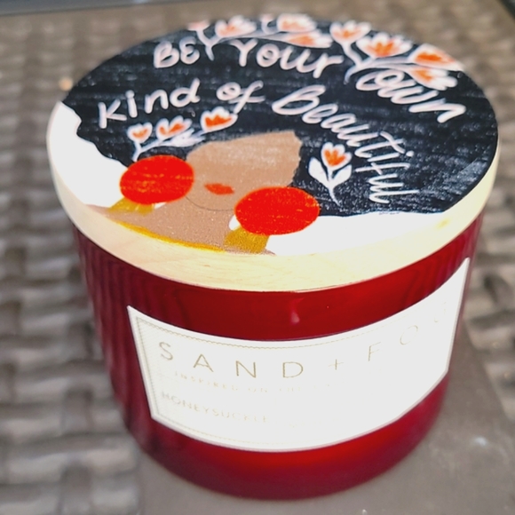 NEW Sand & Fog 'Be Your Own Kind of Beautiful' Honeysuckle Soy Candle - Picture 5 of 16